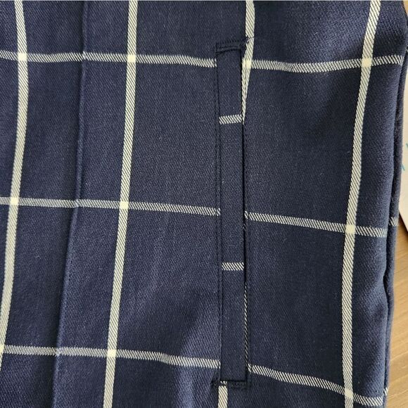 Time And Tru Stretch Plaid Capri Pants - Picture 10 of 12